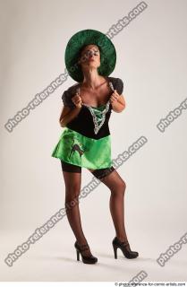 2020 01 LITTLE CAPRICE STANDING POSE WITH HAT  (7)